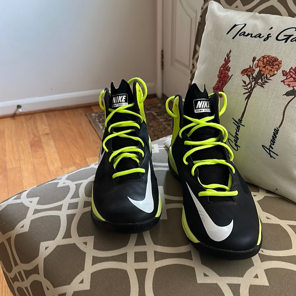 Pair of new Nike prime Hype DF size 10.5